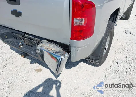 2010 Chevrolet Silverado 1500 Ls из США, поврежденный, VIN 1GCSKREA6AZ246539